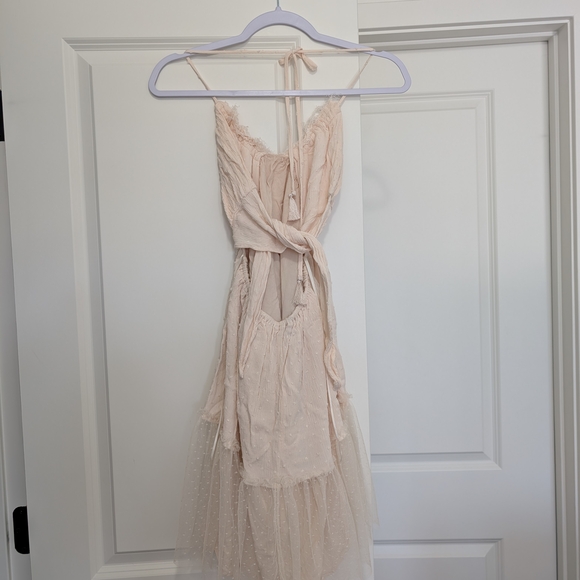 Elegant Cream Bohemian Lace Layered Dress Size Small - Picture 3 of 4